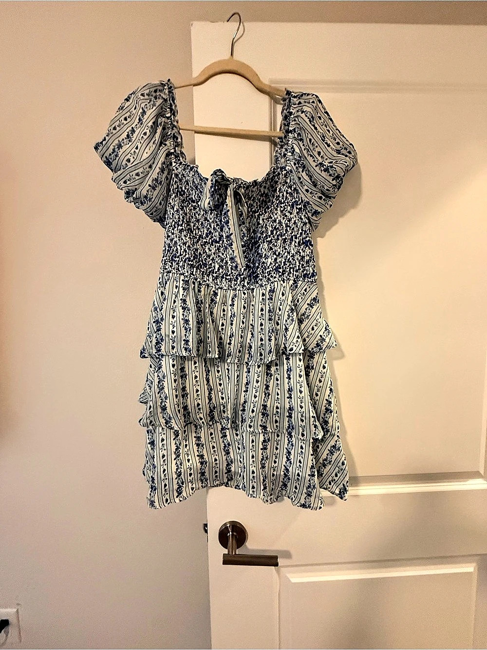 Francesca's Floral Smocked Mini Dress in Blue & White Size XL